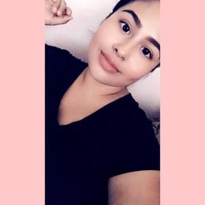 Meet your Posher, Alexia